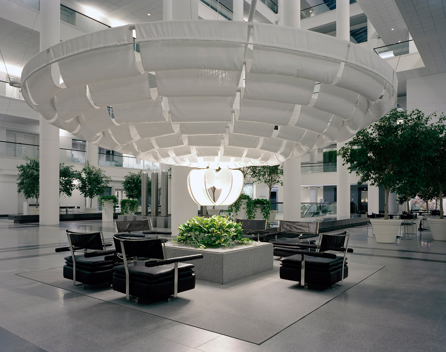 Garden-Offices-Lobby---seating-group